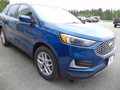 Used 2024 Ford Edge SEL AWD/4WD image 9