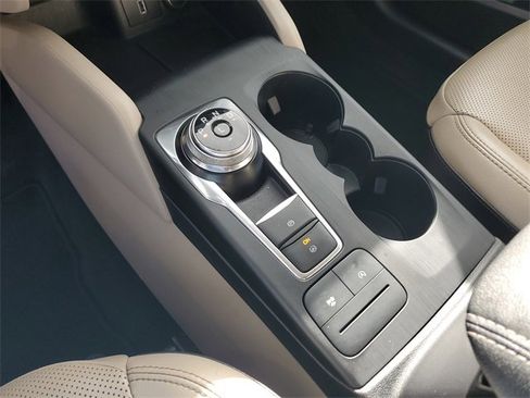 Used 2020 Ford Escape SEL image 29