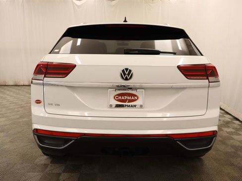 Used 2023 Volkswagen Atlas Cross Sport SE image 5