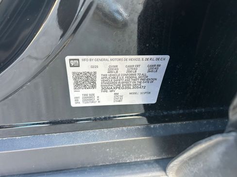 Used 2025 Chevrolet Equinox LT image 29