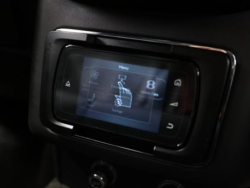 Used 2019 Bentley Bentayga image 85