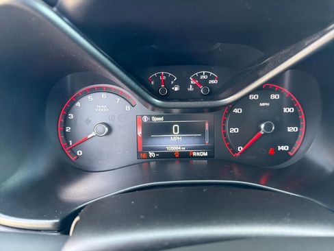 Used 2016 GMC Canyon SLT image 17