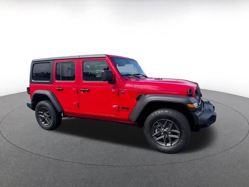 Used 2025 Jeep Wrangler Unlimited Sport AWD/4WD image 2