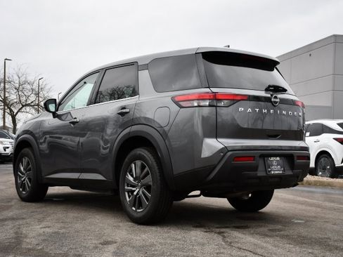 Used 2022 Nissan Pathfinder S image 5