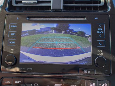 Used 2016 Toyota Prius Four FWD image 28