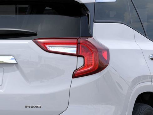 New 2024 GMC Terrain Denali AWD/4WD image 11