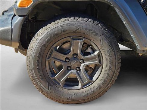 Used 2019 Jeep Wrangler Unlimited Sport S image 23
