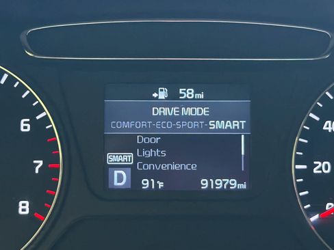 Used 2020 Kia Sorento LX FWD image 54