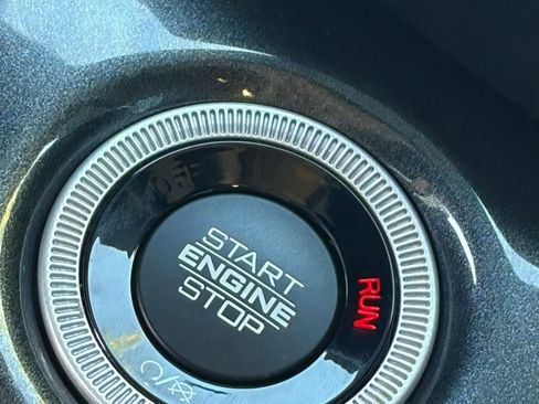 Used 2022 Jeep Grand Cherokee L Laredo w/ Luxury Tech Group I RWD image 30