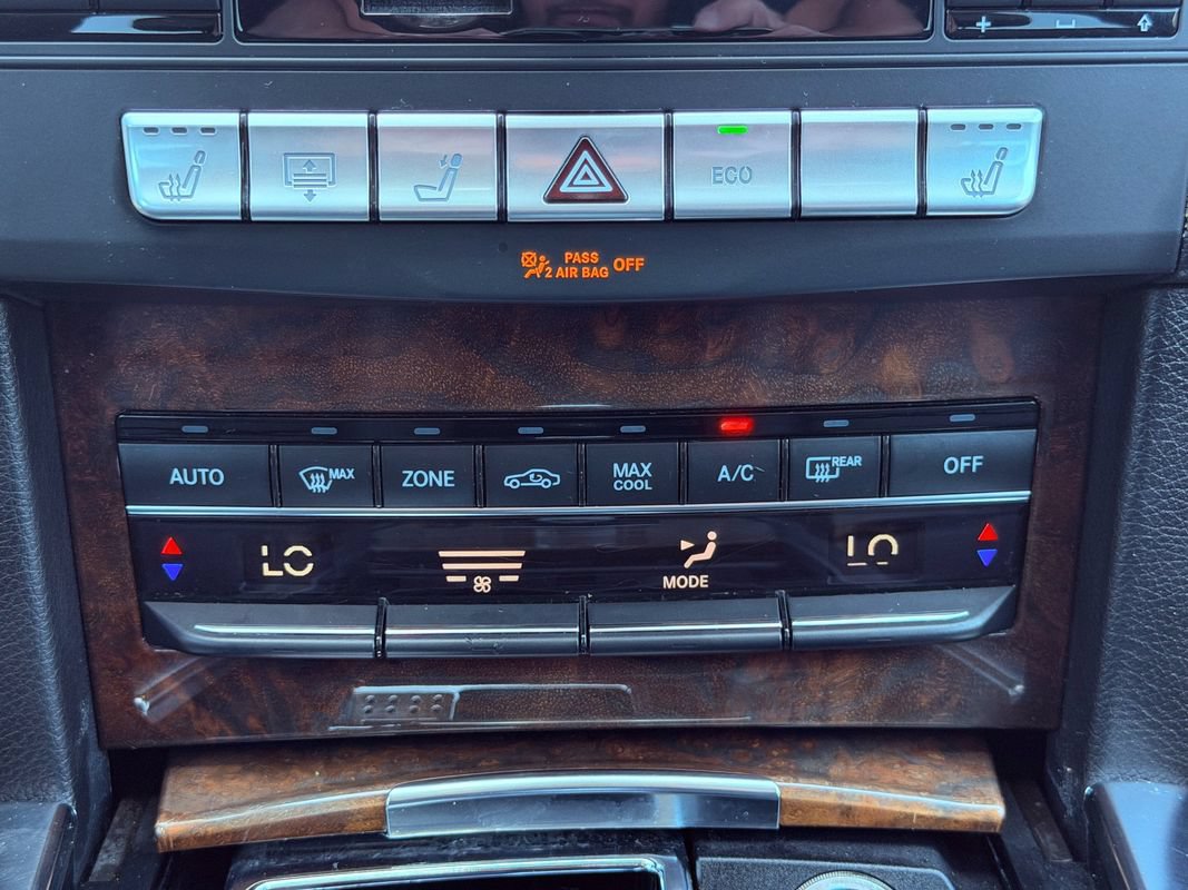 Used 2014 Mercedes-Benz E 350 Sedan w/ Premium 1 Package image 34