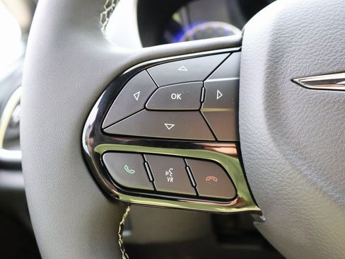 New 2026 Chrysler Pacifica Limited w/ S Appearance Package FWD image 26