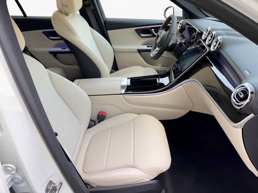 Used 2027 Mercedes-Benz GLC 300 image 30