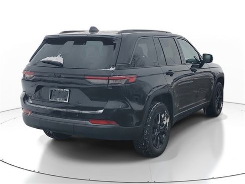 New 2026 Jeep Grand Cherokee Altitude AWD/4WD image 4