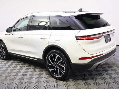 Used 2023 Lincoln Corsair Reserve w/ Equipment Group 202A AWD/4WD image 3