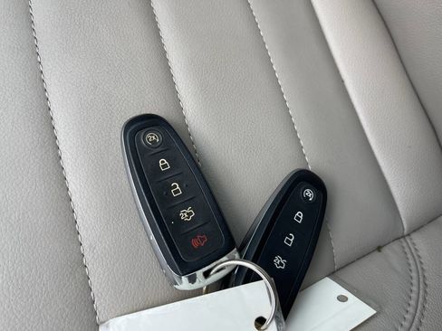 Used 2013 Ford Escape SEL image 36