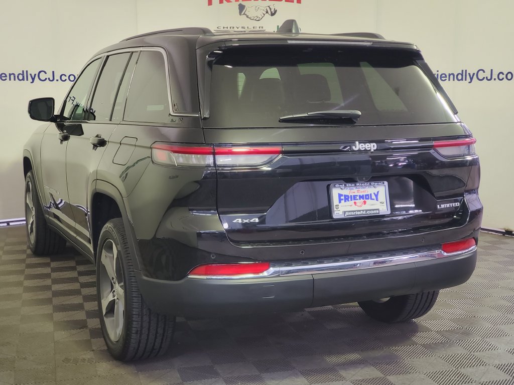 Used 2025 Jeep Grand Cherokee Limited AWD/4WD image 4