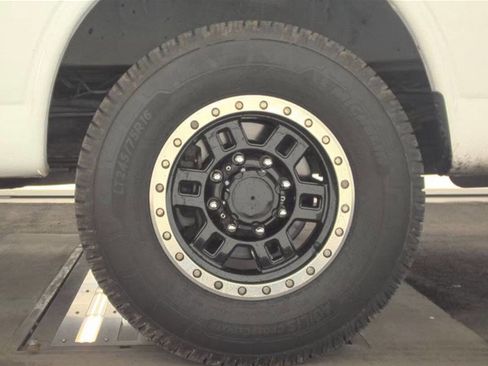 Used 2013 Chevrolet Express 2500 LT w/ LT Preferred Equipment Group image 10