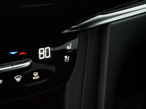 Certified 2024 Cadillac XT6 Sport w/ Technology Package image 28