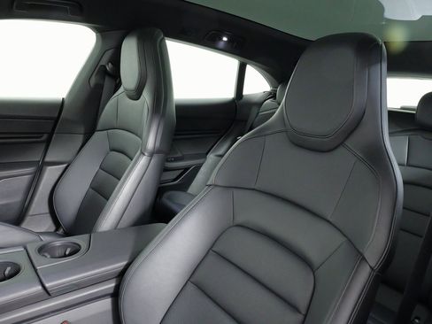 Used 2023 Porsche Taycan 4 Cross Turismo image 32