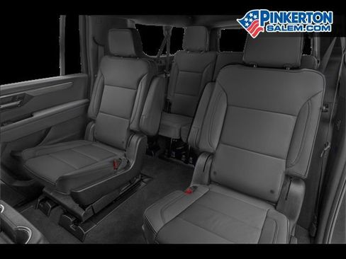 New 2025 Chevrolet Suburban Premier image 33