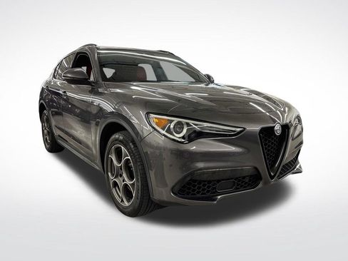 Used 2023 Alfa Romeo Stelvio Sprint AWD/4WD image 7