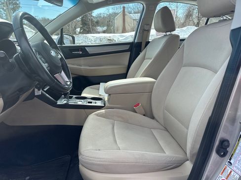 Used 2017 Subaru Legacy 2.5i Premium image 8