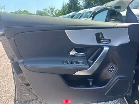 Used 2025 Mercedes-Benz CLA 250 4MATIC image 13
