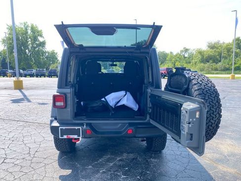 Used 2021 Jeep Wrangler Unlimited Rubicon w/ Uconnect 4C Nav & Sound Group AWD/4WD image 17