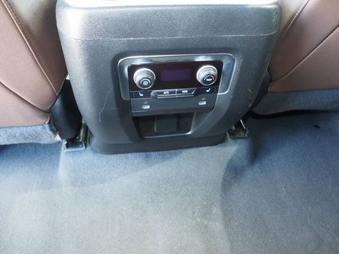 Used 2022 Chevrolet Suburban High Country w/ Premium Package 2 image 17