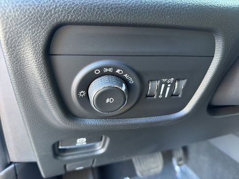 Certified 2022 Jeep Grand Cherokee Overland image 8