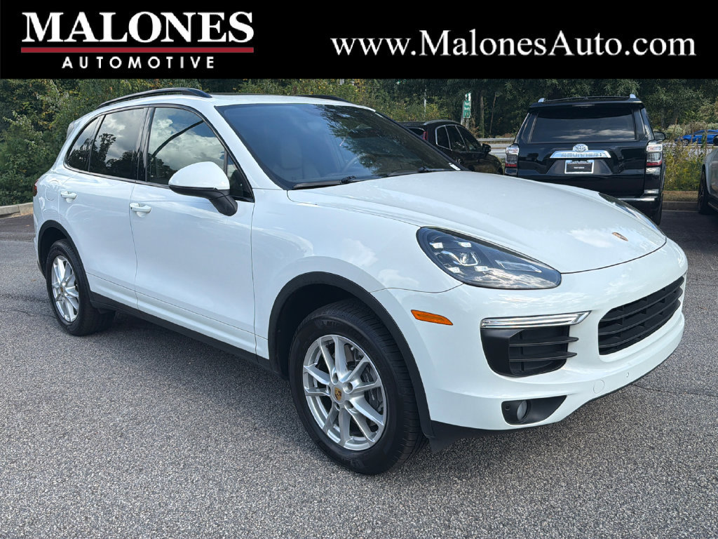 Used 2016 Porsche Cayenne AWD/4WD image 1