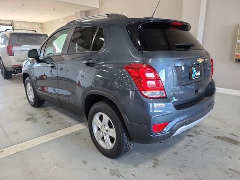 Used 2022 Chevrolet Trax LT w/ Driver Confidence Package image 5