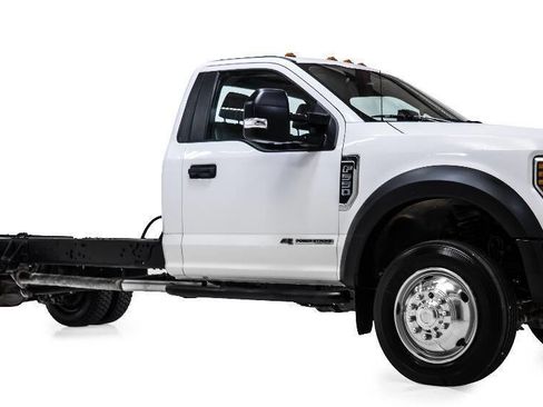 Used 2018 Ford F550 4x4 Regular Cab Super Duty image 1