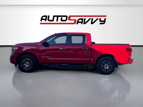 Used 2021 Nissan Titan SV w/ SV Convenience Package AWD/4WD image 4