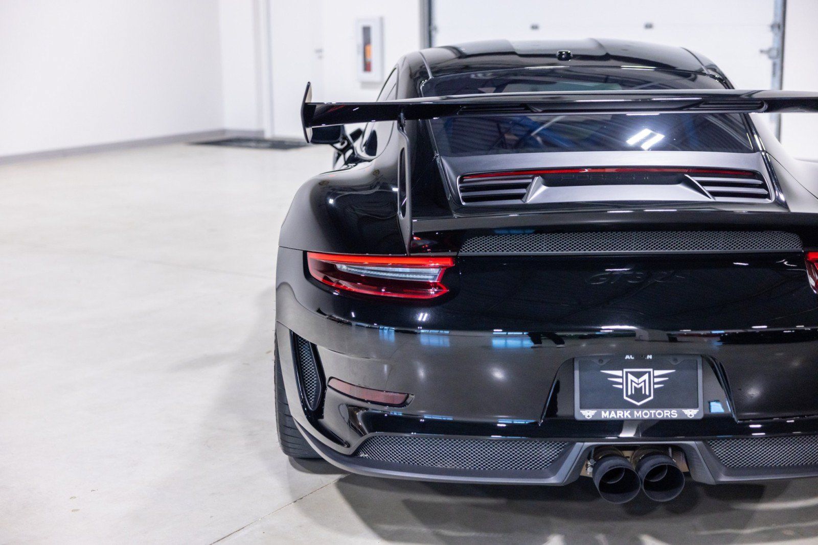 Used 2019 Porsche 911 GT3 RS RWD image 14