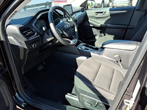 Used 2023 Ford Escape Active AWD/4WD image 10