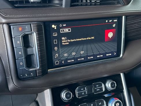 Used 2023 GMC Yukon Denali image 5