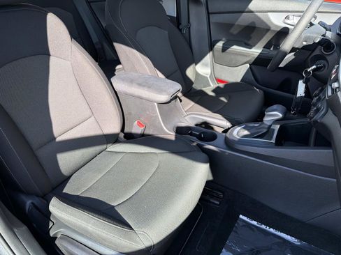 Used 2023 Kia Forte LXS image 22