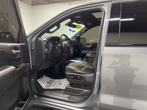 Used 2021 GMC Sierra 1500 AT4 w/ AT4 Premium Package AWD/4WD image 9