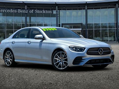 Used 2022 Mercedes-Benz E 350 Sedan w/ Driver Assistance Package image 2