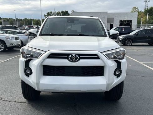 Used 2023 Toyota 4Runner SR5 Premium w/ Moonroof Package RWD image 3