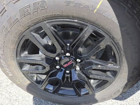 New 2026 GMC Sierra 1500 Elevation w/ Elevation Premium Package image 17