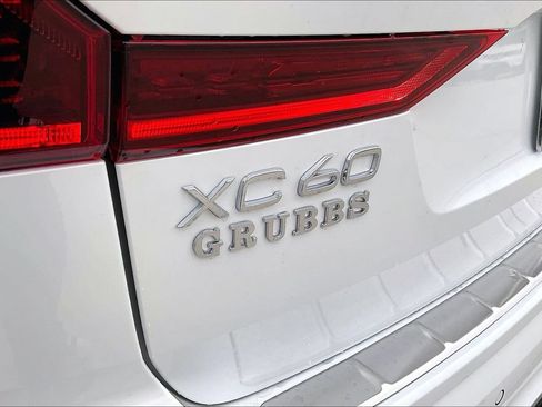 New 2026 Volvo XC60 B5 Plus w/ Protection Package Premier AWD/4WD image 39