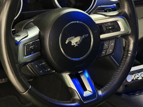 Used 2019 Ford Mustang GT RWD image 39