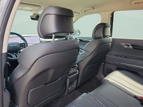 Used 2025 Genesis GV80 2.5T Standard AWD/4WD image 8