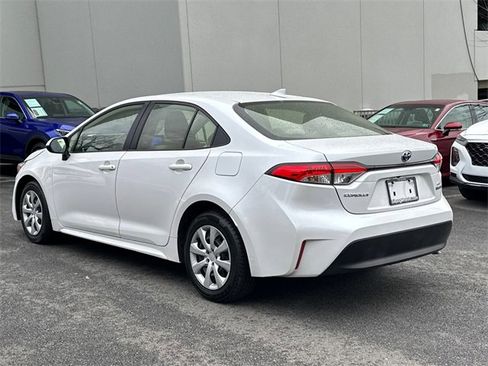 Certified 2023 Toyota Corolla LE image 3