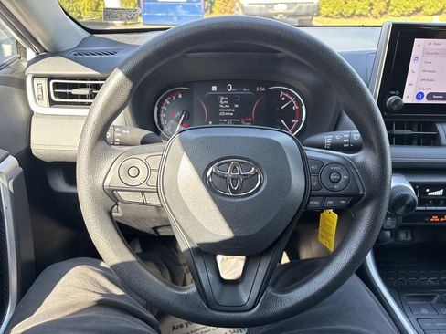 Certified 2024 Toyota RAV4 LE AWD/4WD image 18