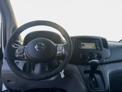 Used 2017 Nissan NV200 SV w/ Technology Package FWD image 11