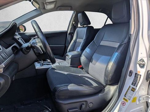 Used 2014 Toyota Camry SE FWD image 15