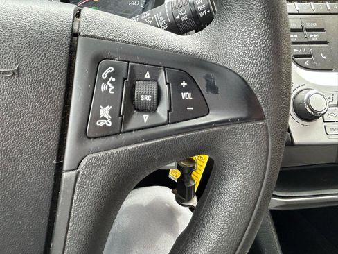 Used 2017 Chevrolet Equinox LS AWD/4WD image 19